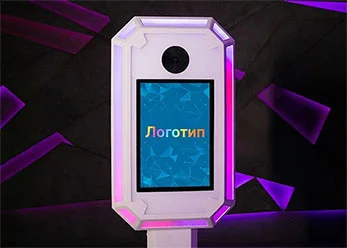 Брендирование стартового экрана Фотобудки с ИИ — логотип и фирменный стиль на интерфейсе