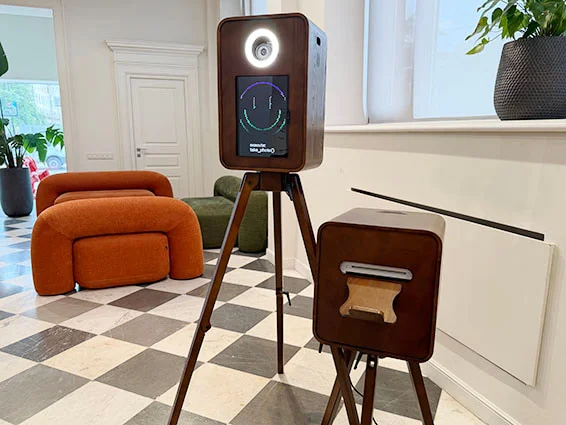 Ретро фотобудка Wildberries на корпоративе в Москве